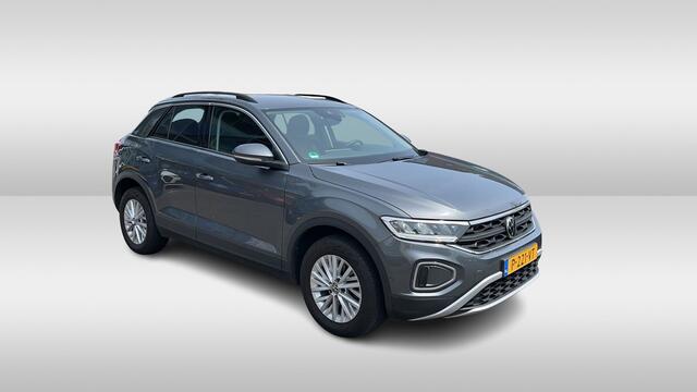 Volkswagen T-Roc 1.0 TSI Life Business Navigatie / Parkeersensoren / Clima / LED verlichting / LM Velgen / App-connect