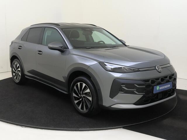 Volkswagen T-Roc Life First Edition | 'App-Connect' draadloze smartphone integratie | Airconditioning automatisch, 3-zone (Climatronic) | Automatische afstandsregeling (Adaptive Cruise Control)