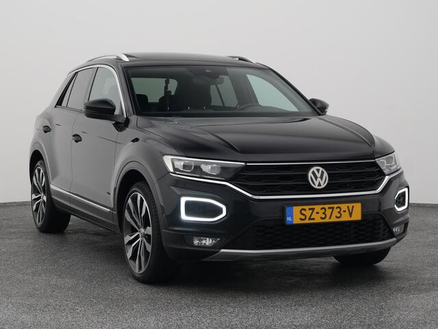 Volkswagen T-Roc 2.0 TSI 4Motion Sport | PANO | TREKHAAK | ADAPTIVE