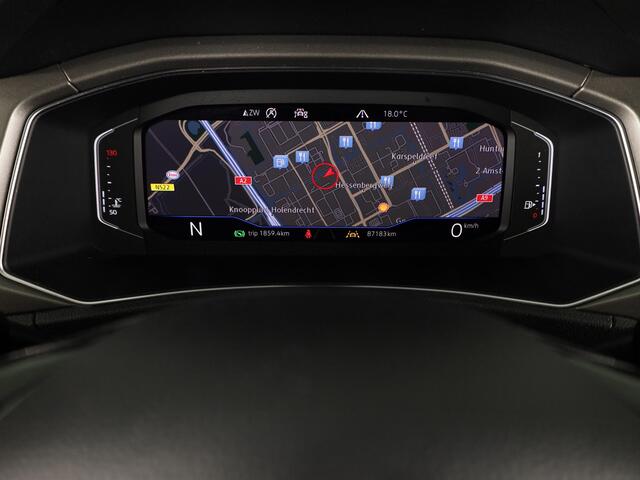 Volkswagen T-Roc 1.5 TSI Style Business 150PK | Automaat | Navigatie | Digitaal dashboard | Camera