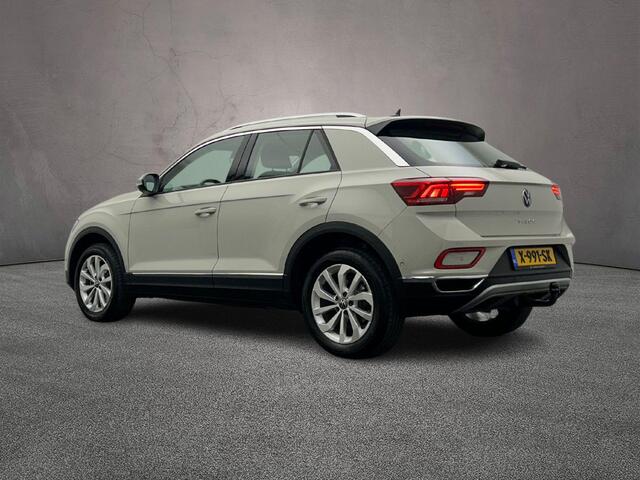 Volkswagen T-Roc Style 1.5 TSI 150pk DSG Automaat Trekhaak, Adaptive cruise control, Stoelverwarming, Achteruitrijcamera, Parkeersensoren, LED koplampen, Elektrische achterklep
