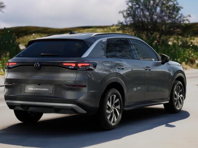 Volkswagen T-Roc Limited Edition 1.5 eTSI 116 PK 7 versn. DSG · Comfort pakket · Achteruitrijcamera · Draadloze telefoonlader ·