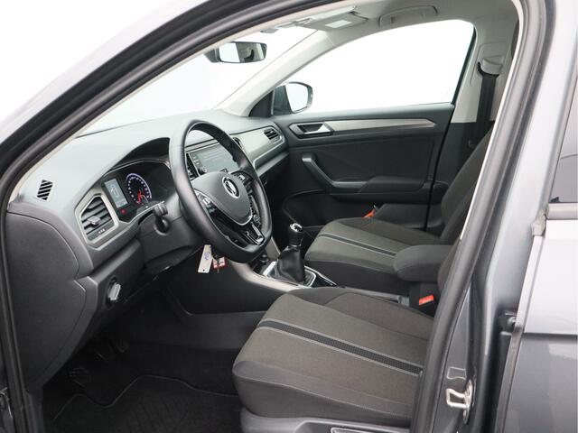 Volkswagen T-Roc 1.0 TSI Style/ lage km/ trekhaak!