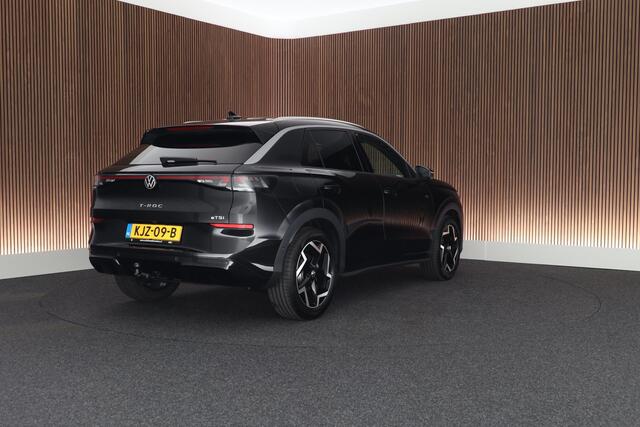 Volkswagen T-Roc 1.5 eTSI 150pk DSG R-Line First Edition Trekhaak Camera Stoelverwarming Adaptive Cruise Carplay