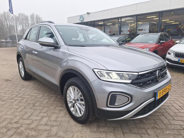 Volkswagen T-Roc 1.5 TSI Life Apple Carplay / Android Auto / LED / 16" LMV
