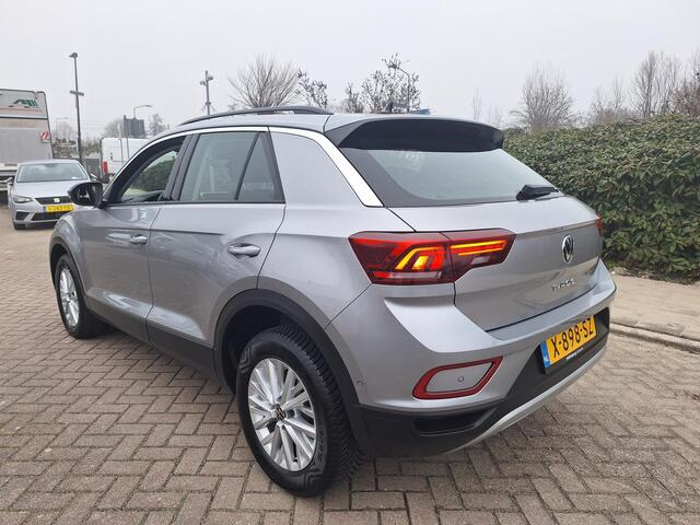 Volkswagen T-Roc 1.5 TSI Life Apple Carplay / Android Auto / LED / 16" LMV