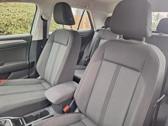 Volkswagen T-Roc 1.5 TSI Life Apple Carplay / Android Auto / LED / 16" LMV