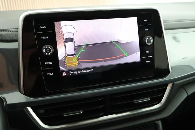 Volkswagen T-Roc 1.5 TSI 150pk DSG Style Trekhaak Camera LED Virtual Cockpit Navigatie