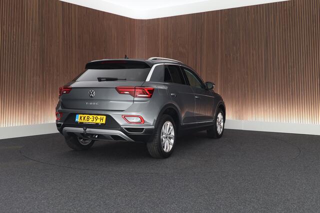 Volkswagen T-Roc 1.5 TSI 150pk DSG Style Trekhaak Camera LED Virtual Cockpit Navigatie