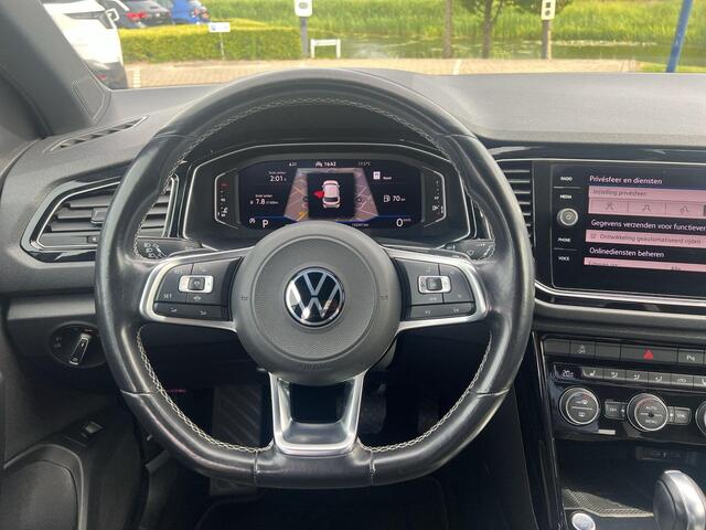 Volkswagen T-Roc 1.5 TSI Sport | Automaat | 150Pk | Pano Dak | Trekhaak | LED | Navi | Clima |