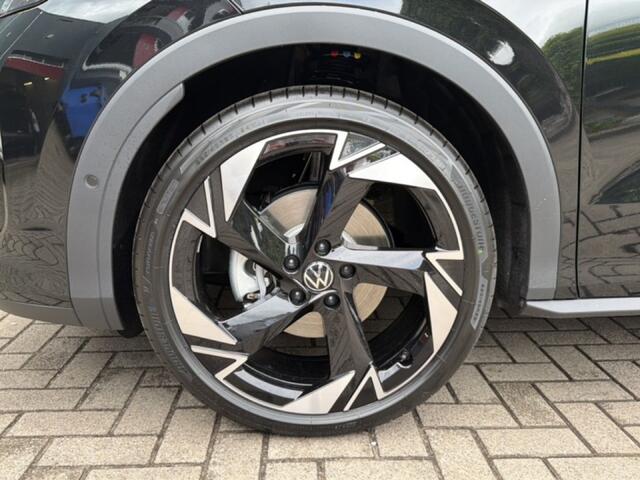 Volkswagen T-Roc 1.5 eTSI R-LINE PANO-DAK/TREKHAAK/CAMERA/20''INCH/IQ-LIGHTS