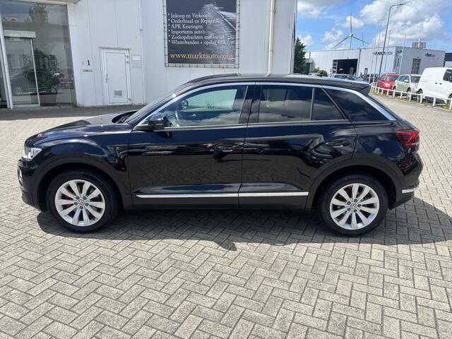 Volkswagen T-Roc 1.5 TSI Sport Carplay Bluetooth Parkeersensoren