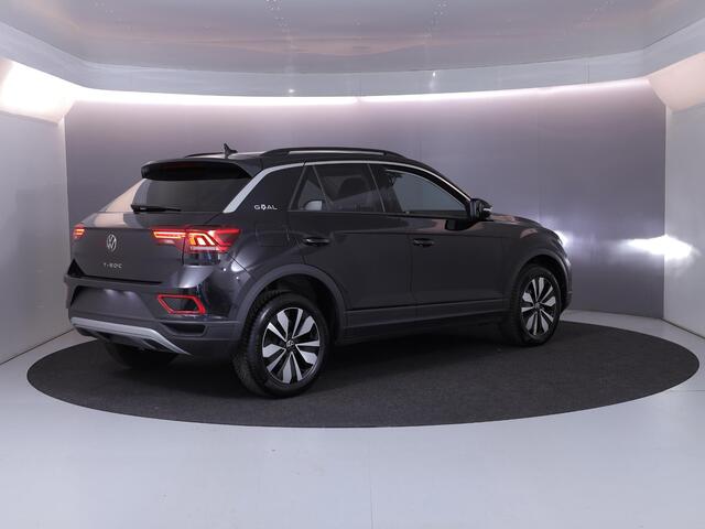 Volkswagen T-Roc 1.0 TSI Life Edition GOAL 116 pk | Navigatie | Parkeersensoren (Park assist) | Autom. airco | Adaptieve cruise control | Stoelverwarming |