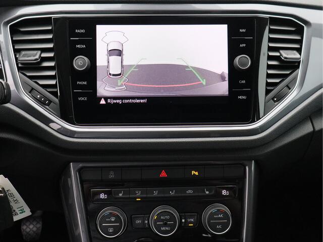 Volkswagen T-Roc 1.5 TSI Sport/ lage km/ trekhaak/ zeer mooi!