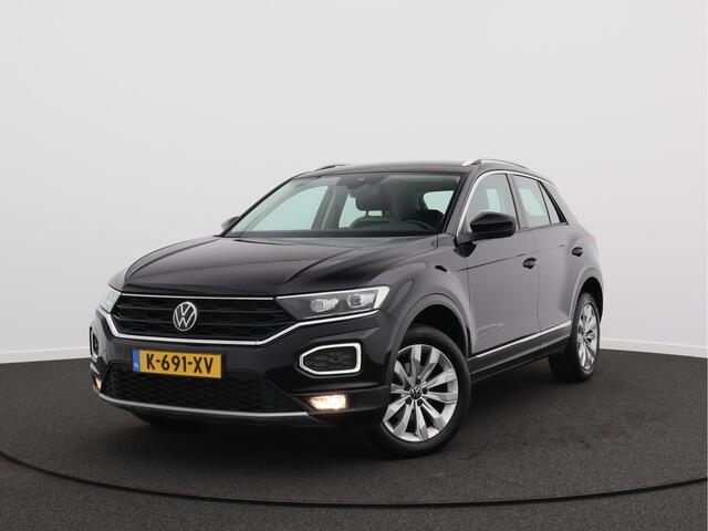 Volkswagen T-Roc 1.5 TSI Sport/ lage km/ trekhaak/ zeer mooi!