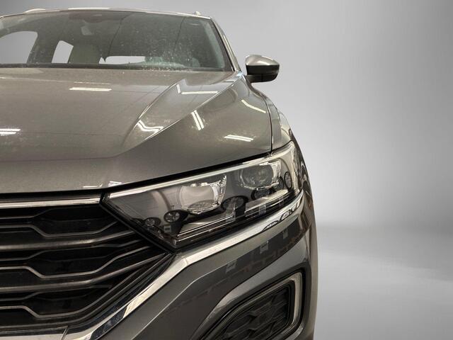 Volkswagen T-Roc 1.5 TSI 150pk DSG Sport · Camera · Keyless · Elek. Achterklep · Dodehoeksensor · Lederen Bekleding · 18"Velgen · Stuur- & Stoelverwarming ·