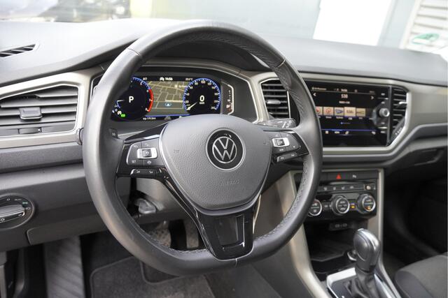 Volkswagen T-Roc 1.5 TSI 150PK! Automaat Style Business BJ2022 Lmv 16" | Led | Pdc | Elek. achterklep | Achteruitrijcamera | App-Connect | Navi | Virtual cockpit | Climate control | Cruise control | Extra getint glas