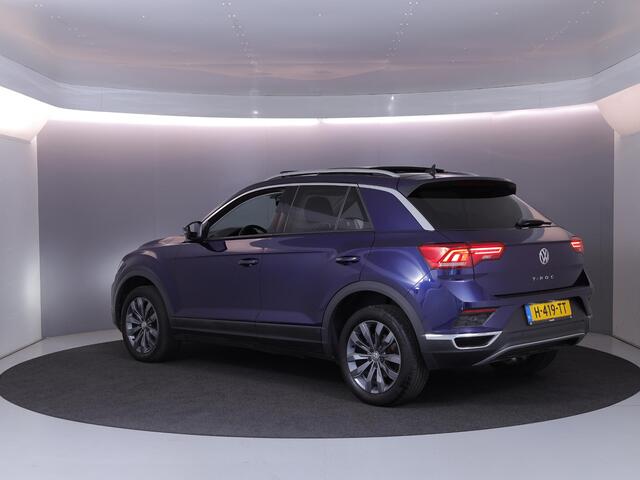 Volkswagen T-Roc 1.0 TSI Style 115 pk | Navigatie via App | Panoramadak | Parkeersensoren | Adaptieve cruise control | LED koplampen | Autom. airco |