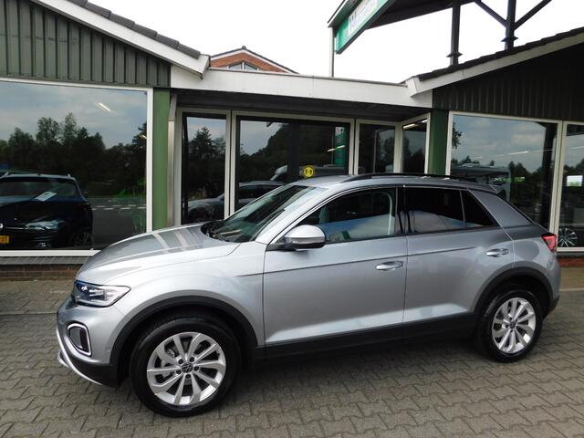 Volkswagen T-Roc 1.5TSI 150PK DSG LIFE EDITION!! All-in Prijs!