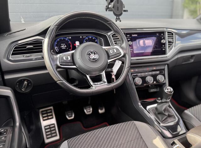 Volkswagen T-Roc 1.5 TSI R-Line / Pano/ R Line / LM Velgen /