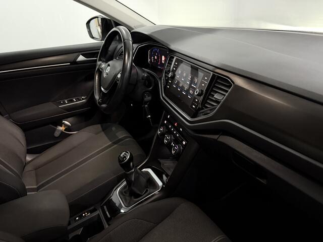 Volkswagen T-Roc 1.0 TSI Style Apple carplay, Parkeersensoren, Virtual desk, Cruise control adaptief, Elektrische achterklep, A start stop, Clima