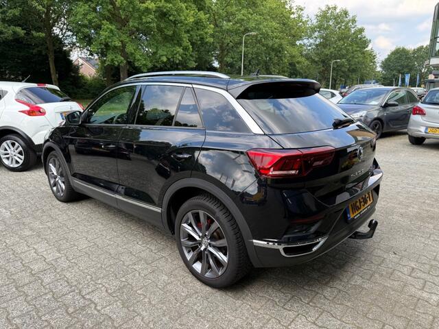 Volkswagen T-Roc 1.5 TSI SPORT BNSR BJ.2019 PANO TREKHAAK