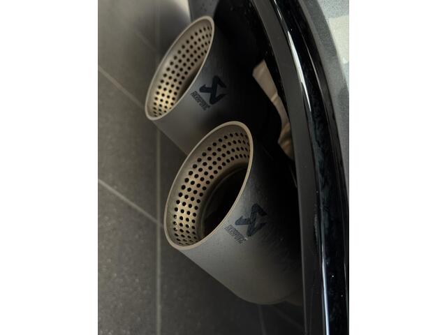 Volkswagen T-Roc 2.0 TSI 4Motion R / Pano / Beats / Akrapovice /
