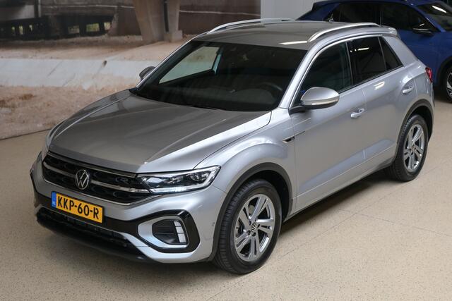 Volkswagen T-Roc 1.5 TSI 150pk R-Line | IQ. Light | Virtual | Navi | PDC assistent | 100% (Dealer) onderhouden label