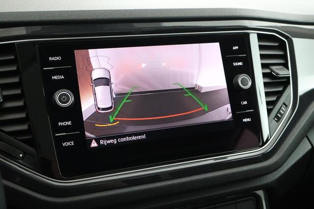 Volkswagen T-Roc 1.5 TSI 150pk DSG Sport Camera LED Stoelverwarming Navigatie