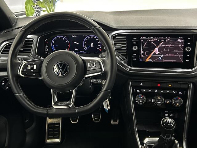 Volkswagen T-Roc 1.5 TSI Sport | NAVIGATIE | TREKHAAK | PARKEERSENSOREN VOOR-EN ACHTER | R-LINE |