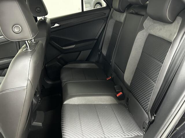 Volkswagen T-Roc 1.5 TSI Sport | NAVIGATIE | TREKHAAK | PARKEERSENSOREN VOOR-EN ACHTER | R-LINE |