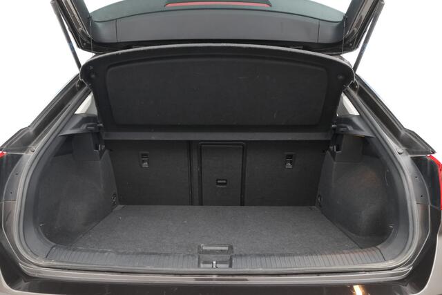 Volkswagen T-Roc 1.5 TSI Style Automaat, Apple carplay, Trekhaak