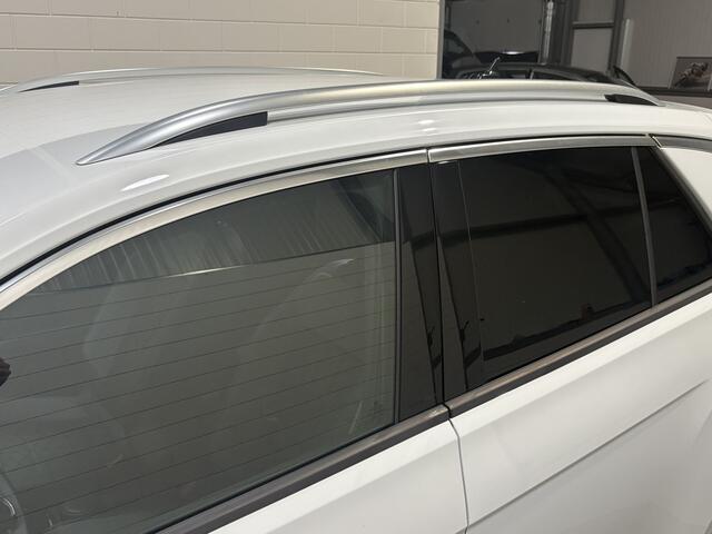 Volkswagen T-Roc 1.5 TSI R-Line Business+, Full led, Achteruitrijcamera, Virtual cockpit, 18 inch, Navi, Afn. trekhaak, Navi, app connect, Electr. achterklep, Keyless entry