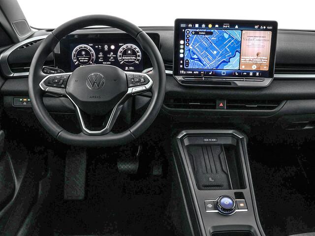 Volkswagen T-Roc Life First Edition 1.5 eTSI 116 PK 7 versn. DSG · Achteruitrijcamera · Draadloze telefoonlader · Comfort Pakket · Trekhaak · Prijs is inclusief inruilpremie ·