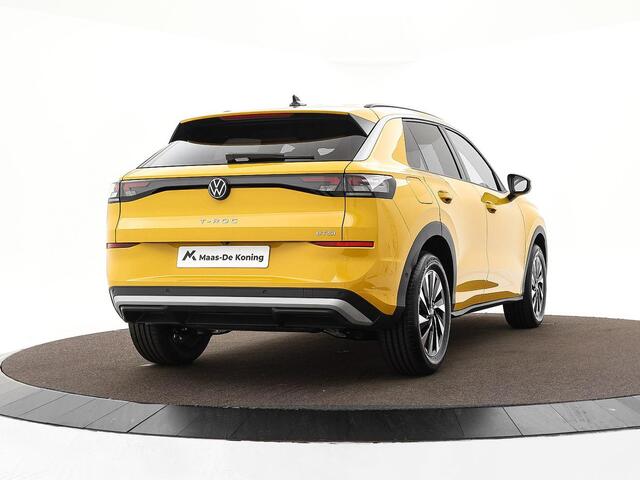 Volkswagen T-Roc Life First Edition 1.5 eTSI 116 PK 7 versn. DSG · Achteruitrijcamera · Comfort pakket · Voorraad OUTLET · Prijs is inclusief inruilpremie ·
