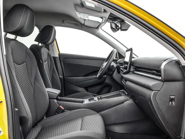 Volkswagen T-Roc Life First Edition 1.5 eTSI 116 PK 7 versn. DSG · Achteruitrijcamera · Comfort pakket · Voorraad OUTLET · Prijs is inclusief inruilpremie ·