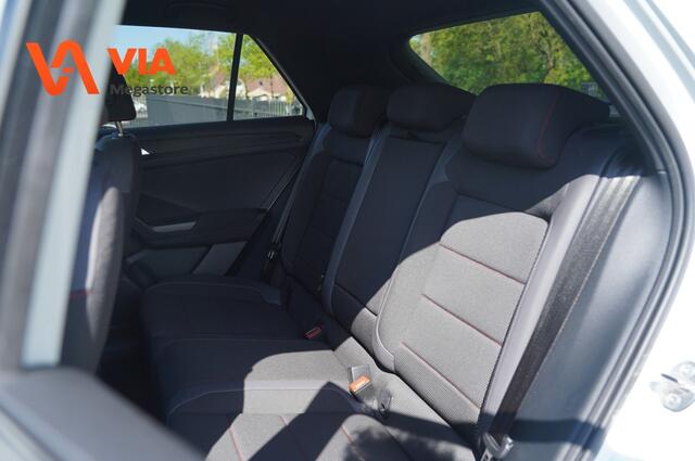 Volkswagen T-Roc 1.5 TSi Sport Trekhaak | LED | PDC | Camera | Stoel + Stuurverw. | ACC | Virtual Automaat
