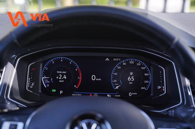 Volkswagen T-Roc 1.5 TSi Sport Trekhaak | LED | PDC | Camera | Stoel + Stuurverw. | ACC | Virtual Automaat