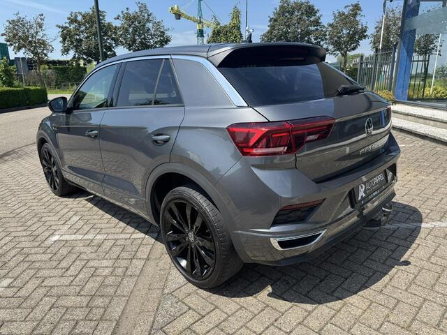 Volkswagen T-Roc 1.5 TSI Sport R-line | ACC | LED | Trekhaak | Camera | App-connect | 1e eig.