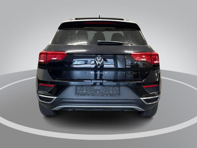 Volkswagen T-Roc 1.5 TSI 150pk DSG Style · Panoramadak · Camera · Elek. Achterklep · Dodehoeksensor · Stoelverwarming · Apple/Android Car Play ·