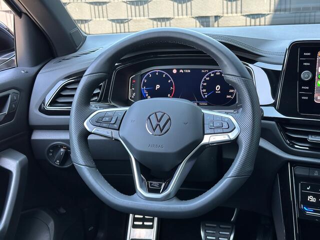 Volkswagen T-Roc 1.5 TSI 150pk DSG R-Line | Black Style | Camera | Keyless | Elek. Achterklep | Dode hoek | Rijklaar incl. 1 jaar Bovag garantie