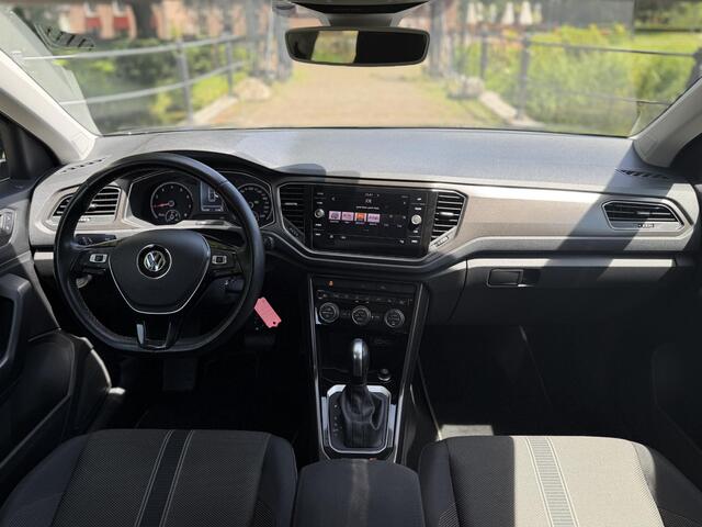 Volkswagen T-Roc 1.5 TSI Style | Camera | Adaptive | Clima | Trekhaak | Dealer Onderhouden |