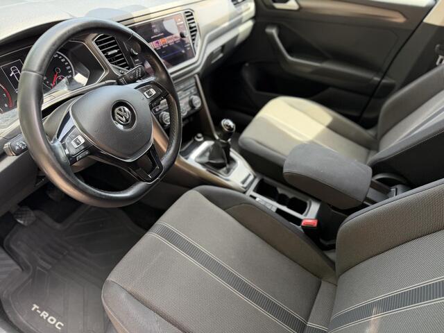 Volkswagen T-Roc 1.0 TSI Style | Clima | Adaptive | Camera | Trekhaak | Nieuwe Service & APK | Garantie |