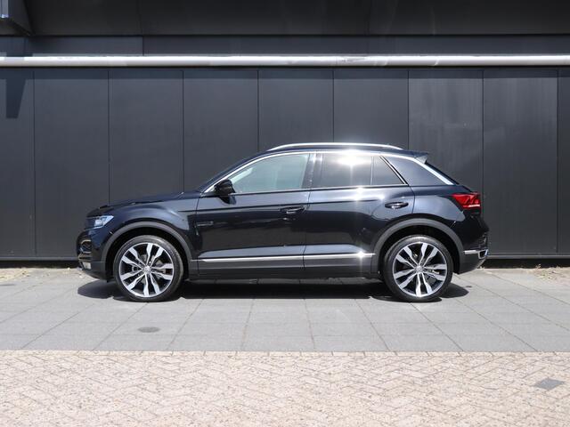 Volkswagen T-Roc 1.5 TSI Sport | PANO-DAK | TREKHAAK | VIRTUAL COCKPIT | ADAPT. CRUISE | NAVI | APPLE CARPLAY |