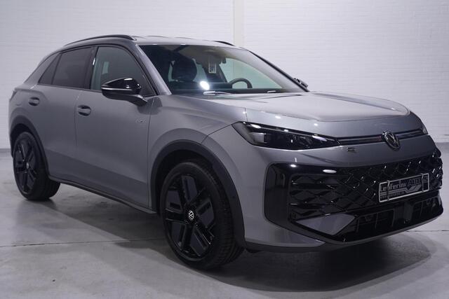 Volkswagen T-Roc 1.5 eTsi R-Line First Edition IQ.light Apple Carplay Black style Stoel-/stuur verwarming 19 Inch Camera R-Line interieur