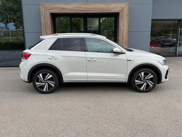 Volkswagen T-Roc 1.5 TSI 150pk DSG R-Line | Camera | Keyless | Elek. Achterklep | Dode hoek | Rijklaar incl. 1 jaar Bovag garantie