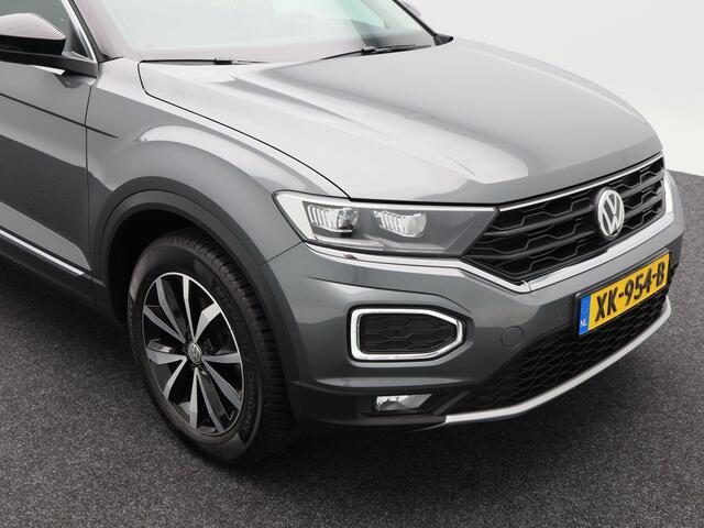 Volkswagen T-Roc 1.0 TSi 115 Pk Style | Stoel/Stuurverwarming | Adaptive Cruise | Panorama dak | Trekhaak | Camera | Climatronic | CarPlay | 17 Inch | 73.436 Km !!