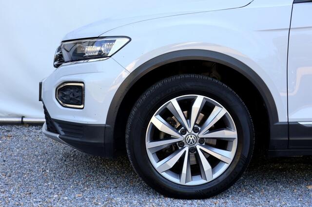 Volkswagen T-Roc 1.5 TSI Style - 150 pk ** / LED / Camera / DSG / Carplay