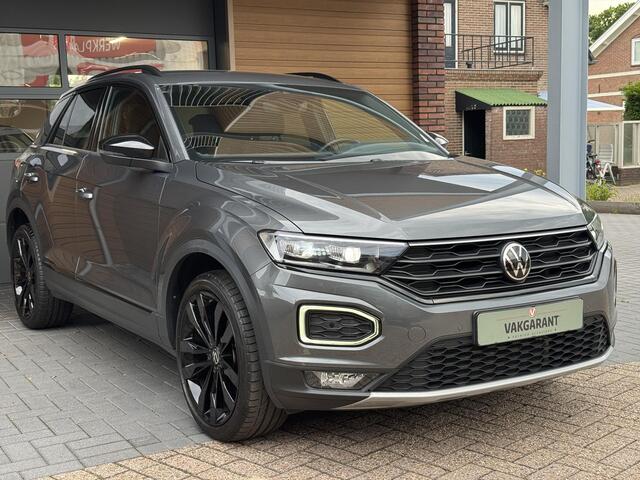 Volkswagen T-Roc 1.5 TSI Sport,19 inch,Navi,Trekh,Carpl,Led,Digital