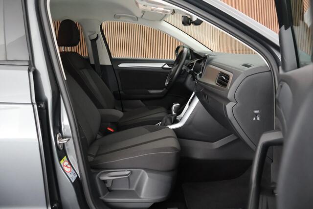 Volkswagen T-Roc 1.5 TSI 150pk DSG Life Edition Trekhaak Camera Stoelverwarming Keyless Navigatie